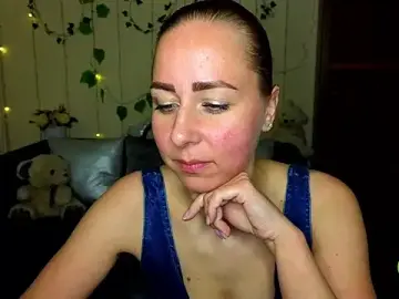 Alicewonderrmiss  live sex cam