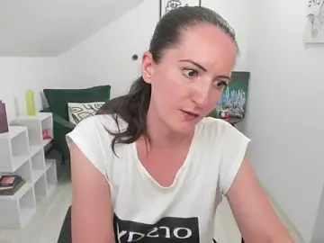 ChloeHottyX  live sex cam
