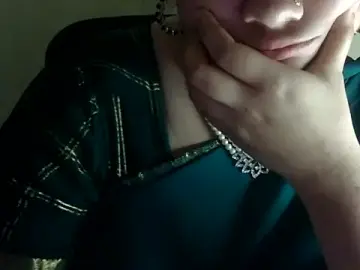 Naaz_M  live sex cam