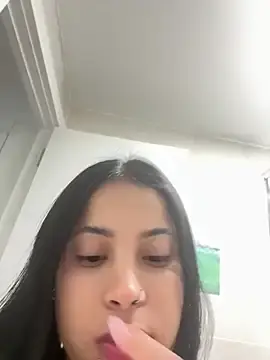Queldivaa01  live sex cam