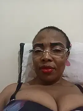 SEXYMOANSXX  live sex cam