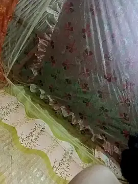 Sexy_moon45  live sex cam