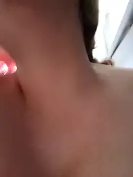 Werderwerememm  live sex cam