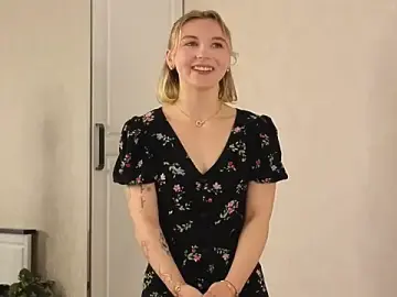 ZyrelkaNoct  live sex cam