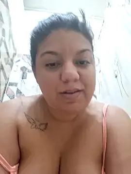 Bellatraviesa  live sex cam