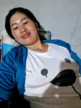 Diamond--  live sex cam