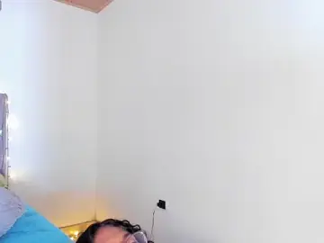 Iriss_25  live sex cam