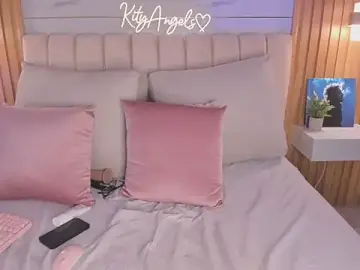 Kityangelss  live sex cam