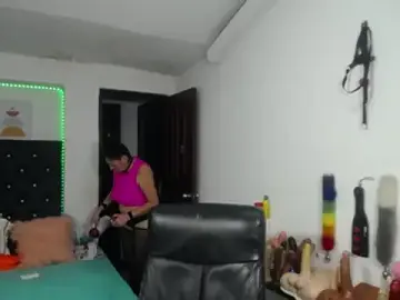 Mature_bigboobs10  live sex cam