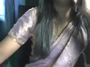 Readwinekavi  live sex cam