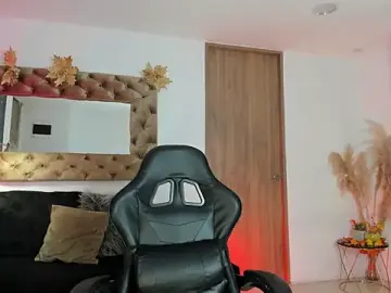 AmelyaMann  live sex cam