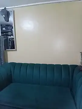 AnnahMyles  live sex cam