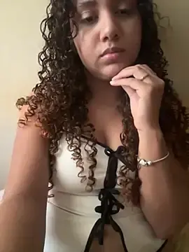 Francielly__a  live sex cam
