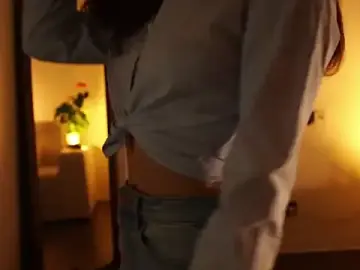 Kirti_67  live sex cam