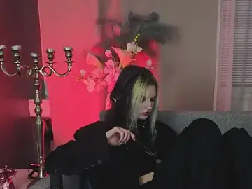 ToxicKittyy  live sex cam