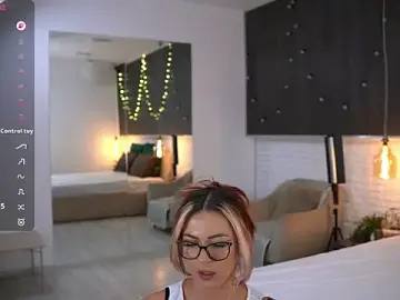 CindeFucknRella  live sex cam