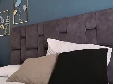 CrisMarella  live sex cam