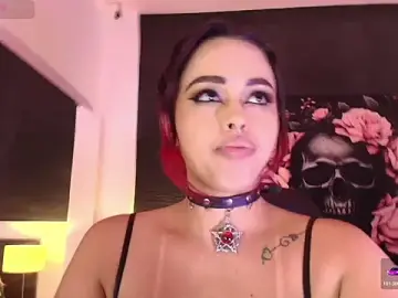 EvaaFoxxy1  live sex cam