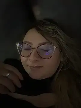Kharla_Marin  live sex cam