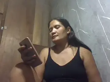 PinayZaira  live sex cam
