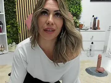 Sweetcherry30  live sex cam