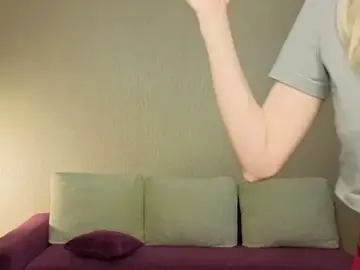 HongTomczak  live sex cam