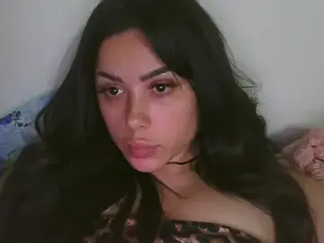 LovelyJulliette  live sex cam