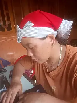 MISSAGKUTE20  live sex cam