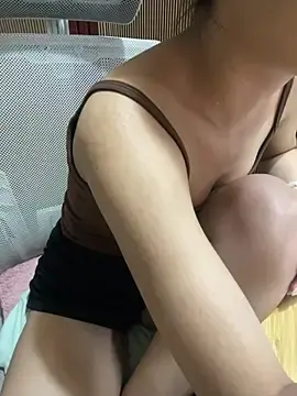 Mina048  live sex cam