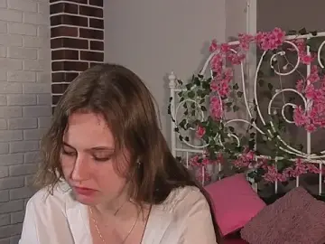 RubieHeiser  live sex cam