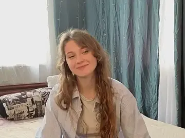 RubieHeiser  live sex cam