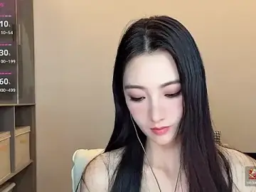Tindraa  live sex cam