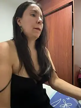 Emely_sexx20  live sex cam