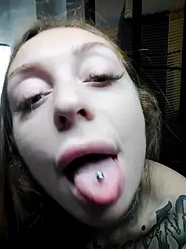 Looree  live sex cam