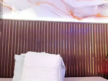Mia_pineda  live sex cam