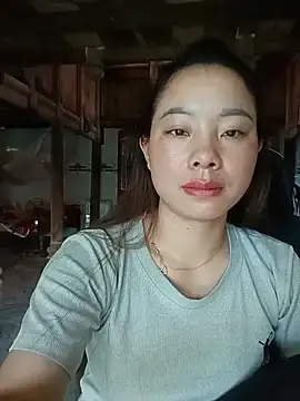 Milo123-xx  live sex cam