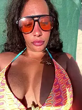 CassieBlaze  live sex cam