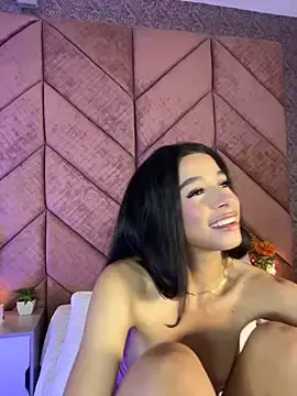 ChloeRosses  live sex cam