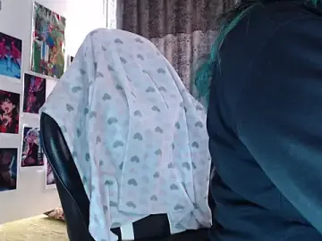 Gigiqueen_18  live sex cam