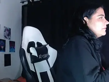 Gigiqueen_18  live sex cam