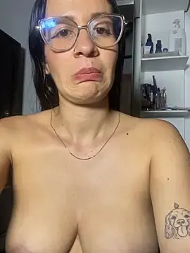 Isisvalverdex  live sex cam