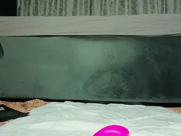 Wowsquirtx  live sex cam