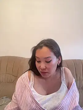 YumiXO  live sex cam