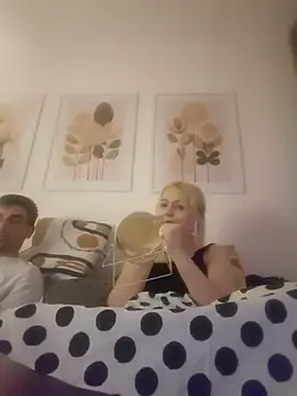 EllaBugatti  live sex cam