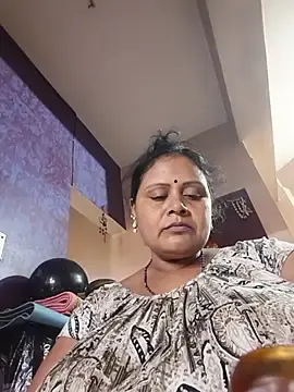 Husn_Malika77  live sex cam
