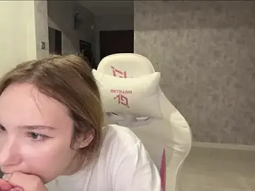 LittleMiaX  live sex cam