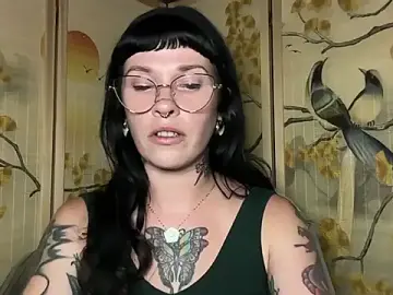 Marcelinegoddess  live sex cam