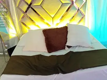 MilaMonroeX  live sex cam