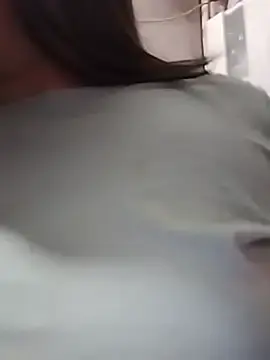 Thiaren  live sex cam