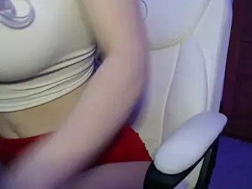 Lilyoraveil  live sex cam
